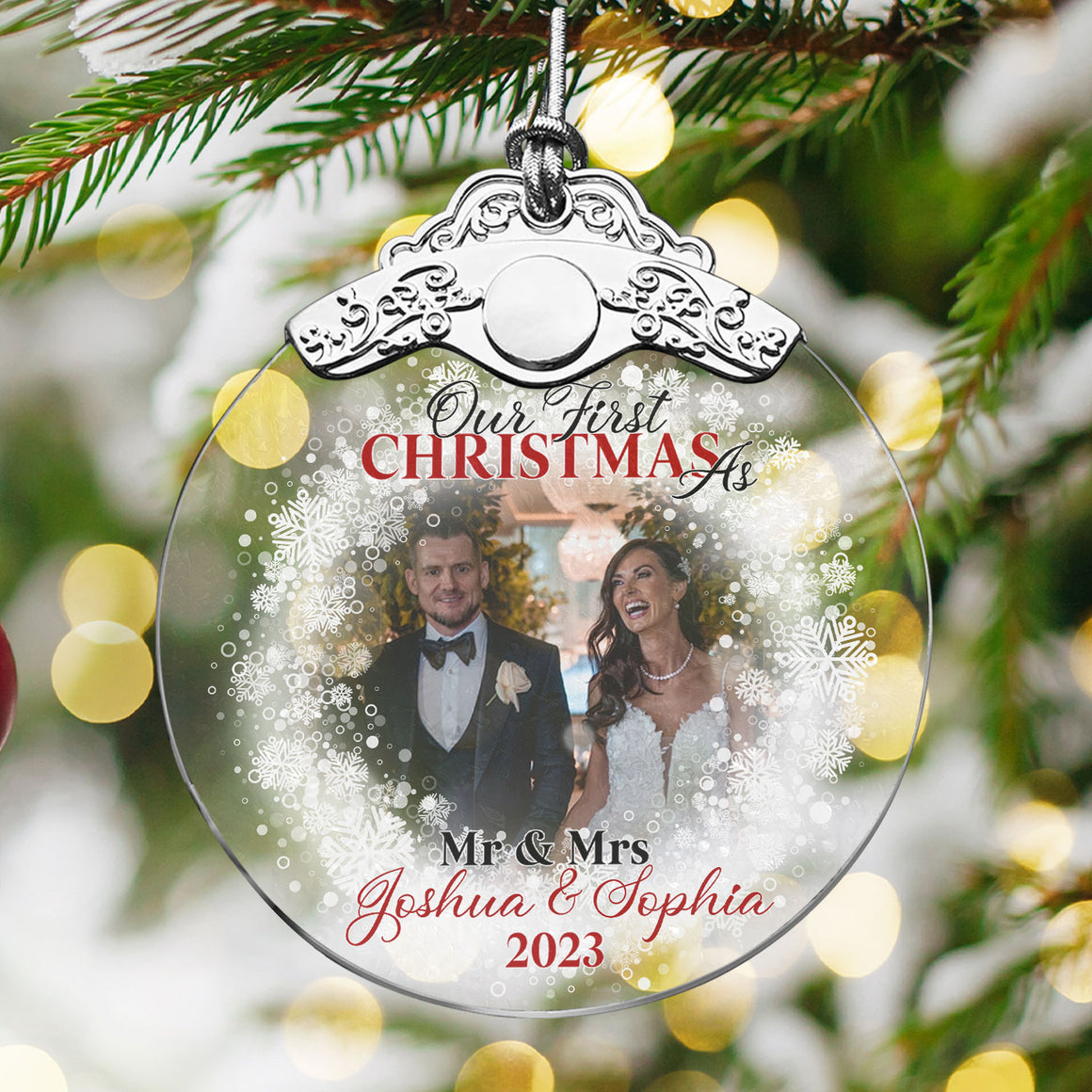 First Christmas Married Glass Ornaments: Elegant Holiday Keepsakes for Newlyweds 2024 - A01