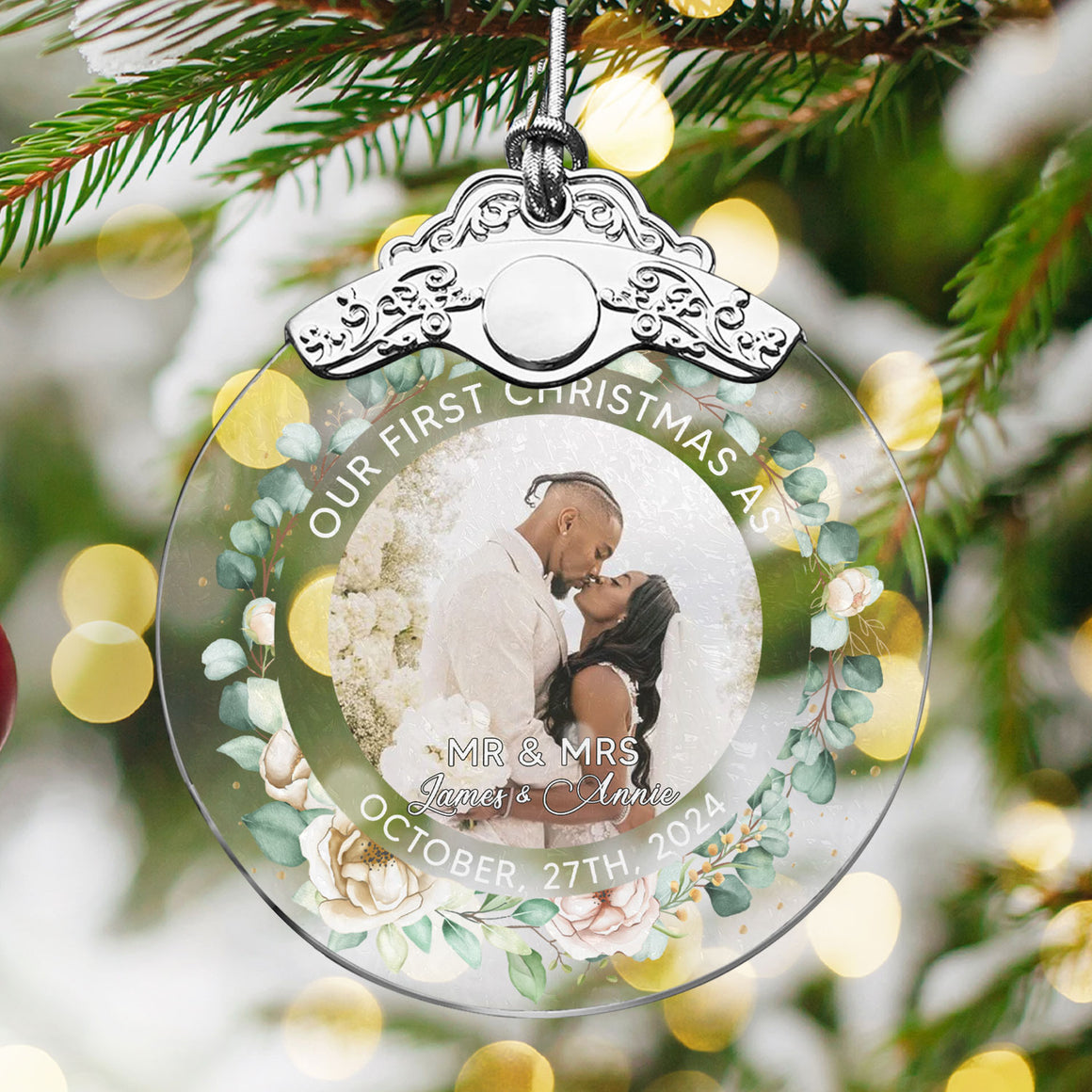 First Christmas Married Glass Ornaments: Elegant Holiday Keepsakes for Newlyweds 2024 - A29