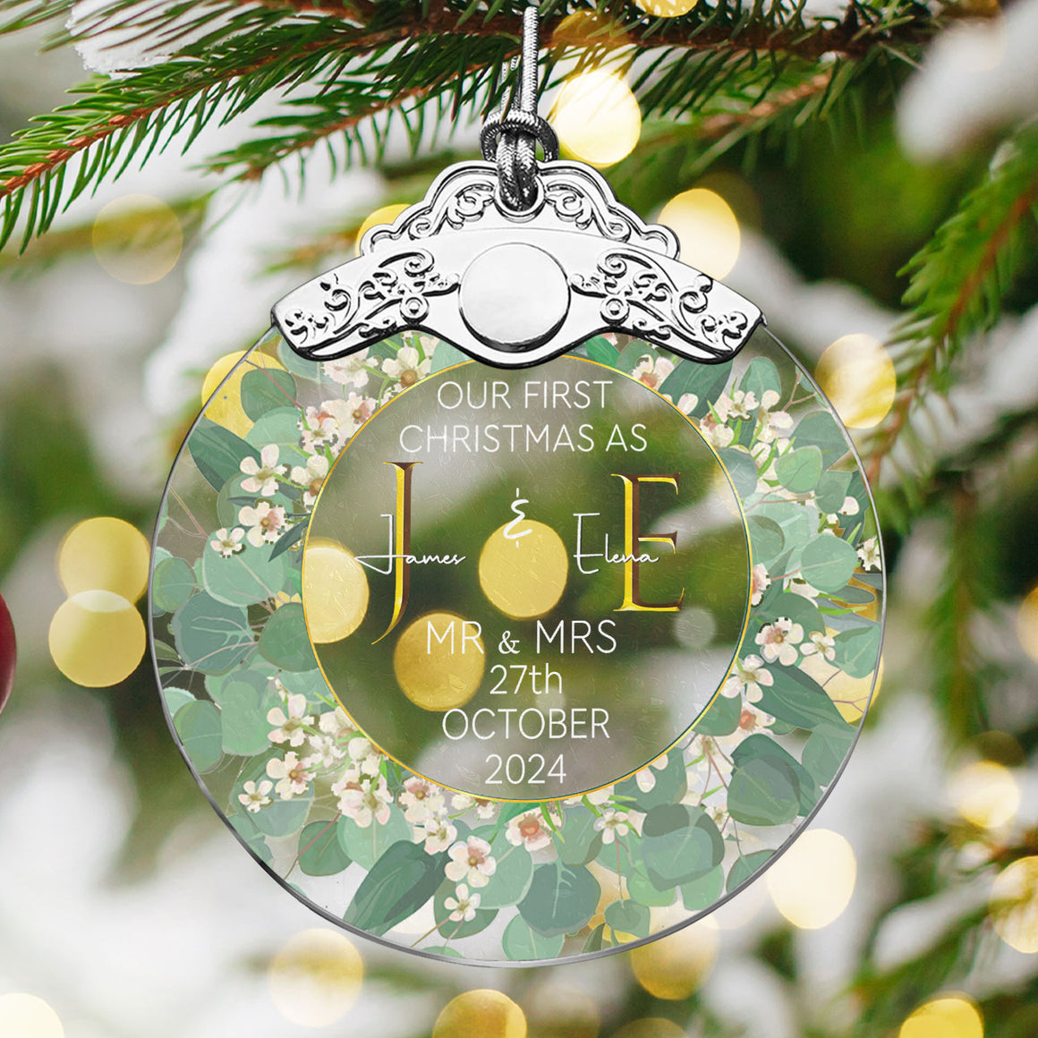 First Christmas Married Glass Ornaments: Elegant Holiday Keepsakes for Newlyweds 2024 - A24