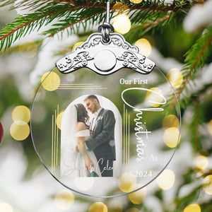 First Christmas Married Glass Ornaments: Elegant Holiday Keepsakes for Newlyweds 2024 - A21