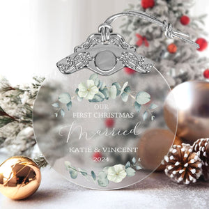 First Christmas Married Glass Ornaments: Elegant Holiday Keepsakes for Newlyweds 2024 - A08