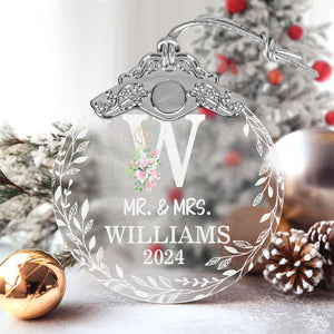 First Christmas Married Glass Ornaments: Elegant Holiday Keepsakes for Newlyweds 2024 - A07