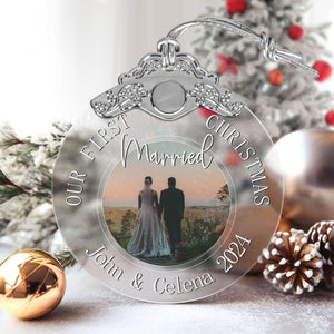 First Christmas Married Glass Ornaments: Elegant Holiday Keepsakes for Newlyweds 2024 - A14