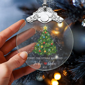 First Christmas Married Glass Ornaments: Elegant Holiday Keepsakes for Newlyweds 2024 - A40