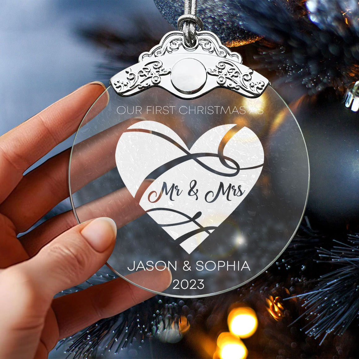 First Christmas Married Glass Ornaments: Elegant Holiday Keepsakes for Newlyweds 2024 - A33