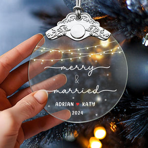 First Christmas Married Glass Ornaments: Elegant Holiday Keepsakes for Newlyweds 2024 - A12