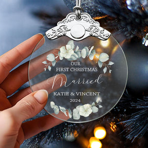 First Christmas Married Glass Ornaments: Elegant Holiday Keepsakes for Newlyweds 2024 - A08