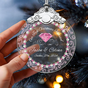 First Christmas Married Glass Ornaments: Elegant Holiday Keepsakes for Newlyweds 2024 - A26