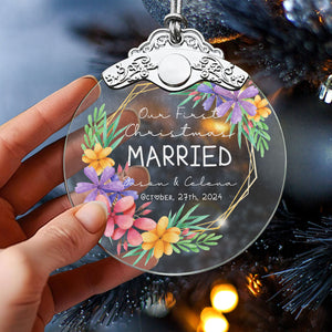 First Christmas Married Glass Ornaments: Elegant Holiday Keepsakes for Newlyweds 2024 - A25