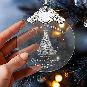 First Christmas Married Glass Ornaments: Elegant Holiday Keepsakes for Newlyweds 2024 - A15