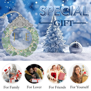 First Christmas Married Glass Ornaments: Elegant Holiday Keepsakes for Newlyweds 2024 - A24